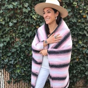 Meet your Posher, Nicla